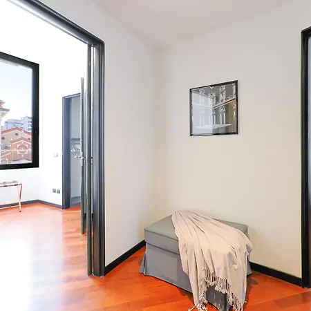 Contempora - Interior 900 3rd Floor - Duomo - Missori Milan